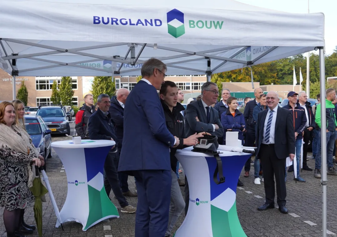 TechCentrum onthulling bouwbord Petersen
